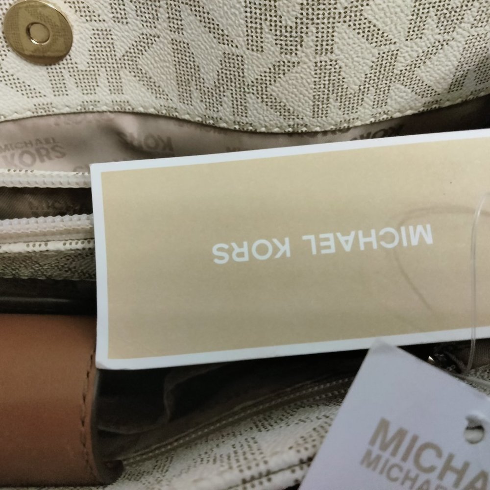 Michael Kors bag